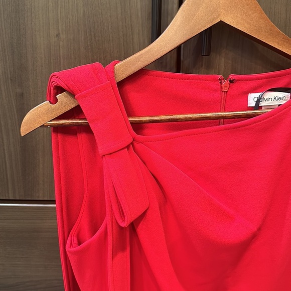 NWT Calvin Klein red asymmetrical shift dress size 6 - Picture 2 of 7
